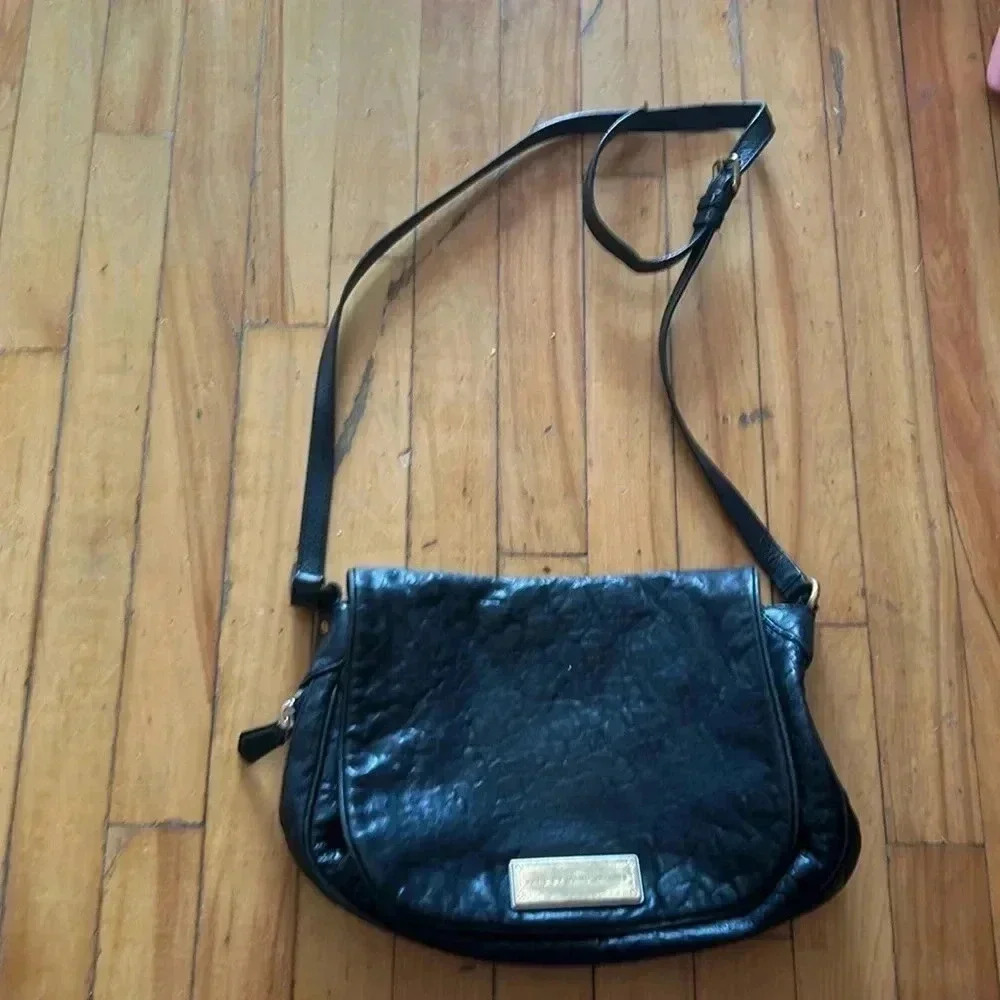 Marc jacobs black crossbody bag